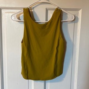 Lululemon crop top - like new !